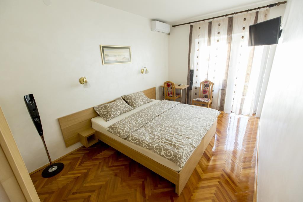 Apartmani Amaro Novi Sad Esterno foto