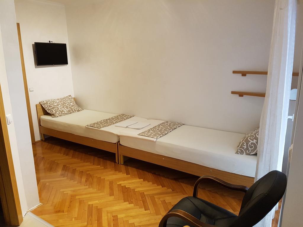 Apartmani Amaro Novi Sad Esterno foto